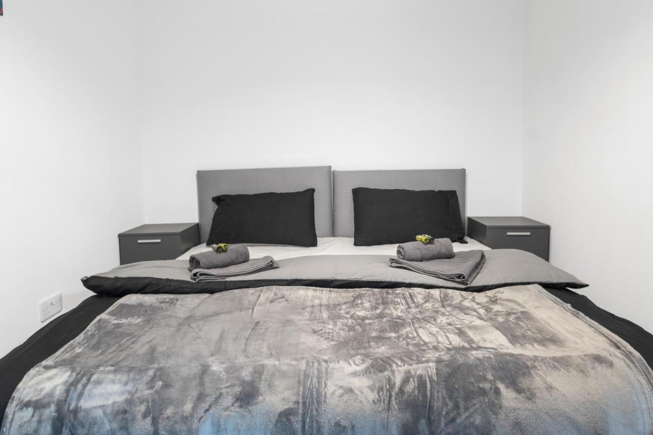 Amhc City Apartments Bradford City Centre One & Two Bedroom Apartments, 24 Hours Express Self Check In, Long Stay Contractors Welcome, Paid Parking Available Nearby Rom bilde