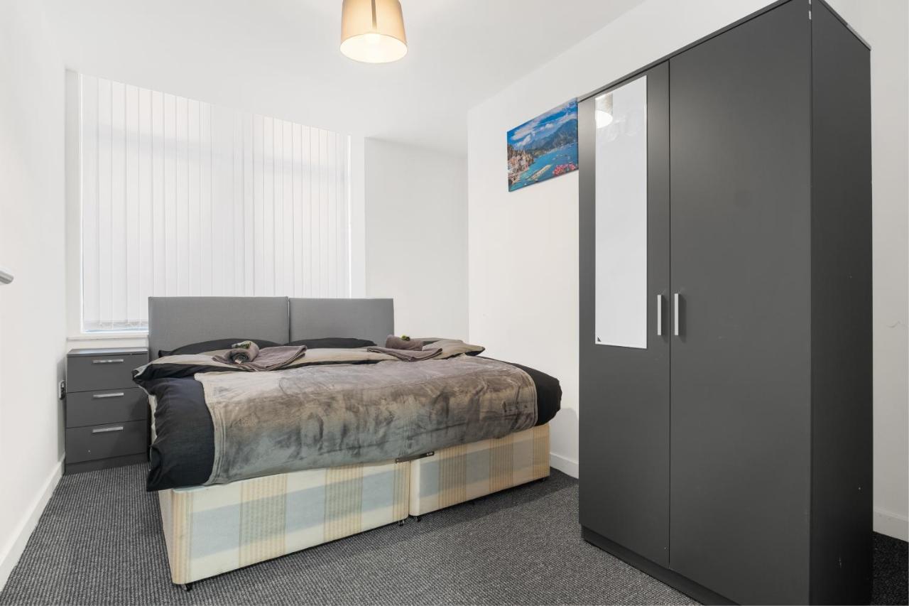 Amhc City Apartments Bradford City Centre One & Two Bedroom Apartments, 24 Hours Express Self Check In, Long Stay Contractors Welcome, Paid Parking Available Nearby Rom bilde